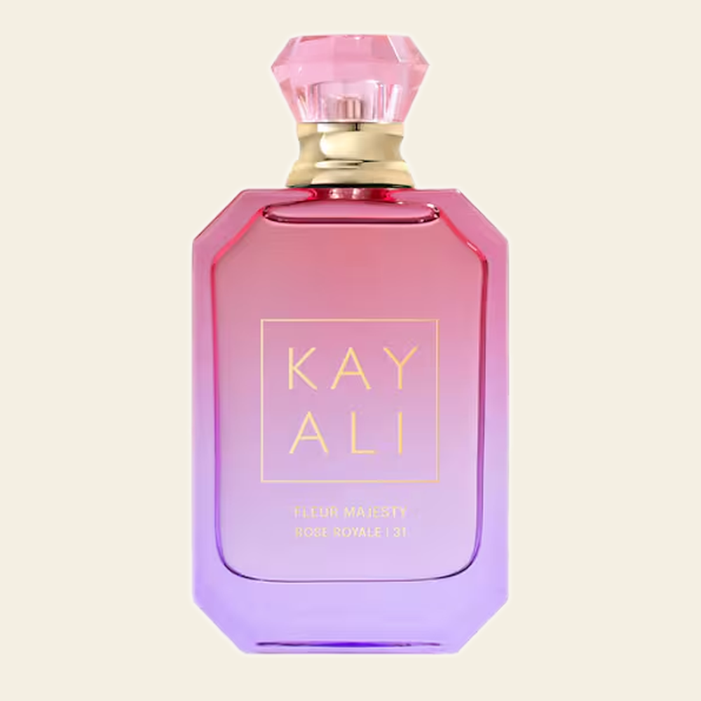 Flacon de parfum Fleur Majesty | 31 par Kayali sur fond ivoire