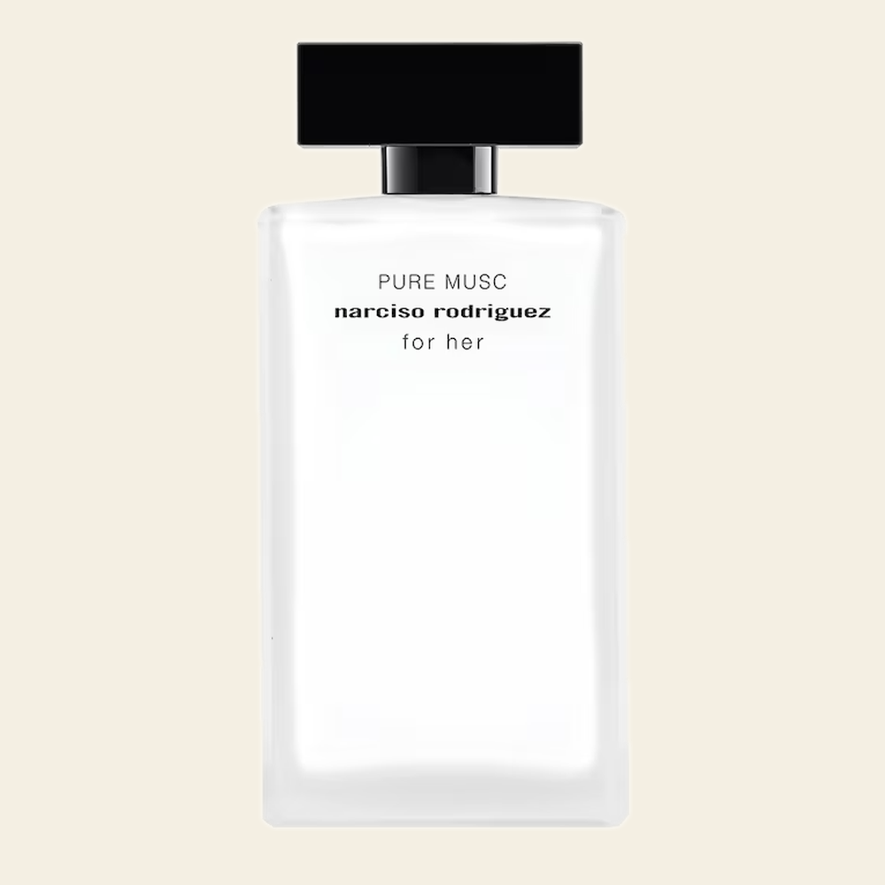 Flacon de parfum Pure Musc For Her par Narciso Rodriguez sur fond ivoire