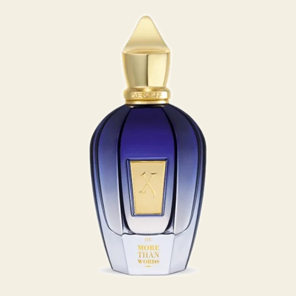 Flacon de parfum More Than Words par Xerjoff sur fond ivoire