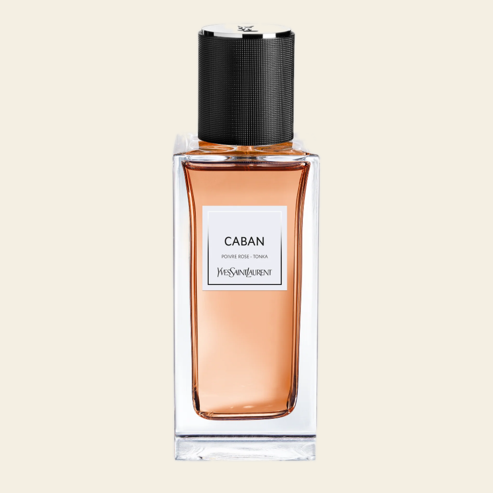 Flacon de parfum Caban par Yves Saint Laurent sur fond ivoire
